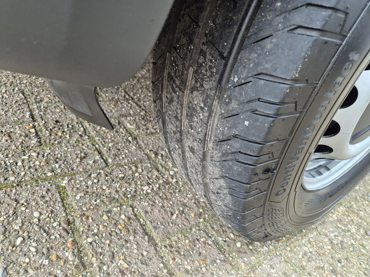 Vehicle Image 45