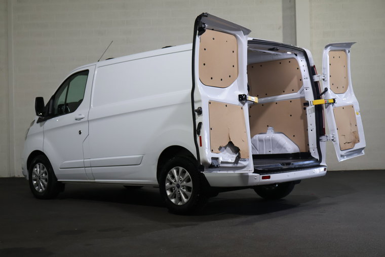 Vehicle Image 12