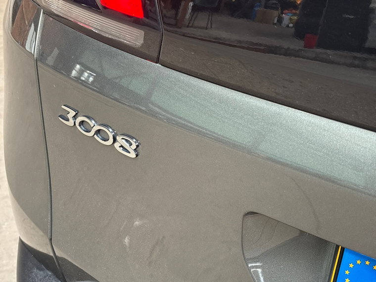 Vehicle Image 26