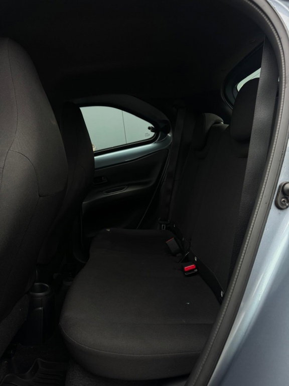 Vehicle Image 22