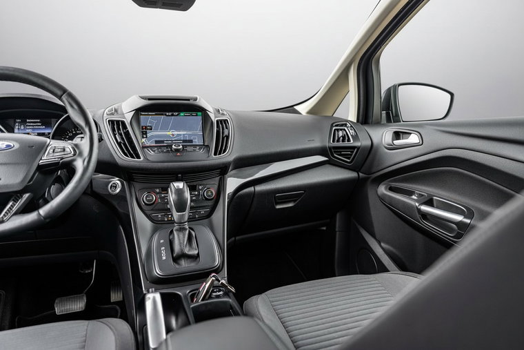Vehicle Image 12