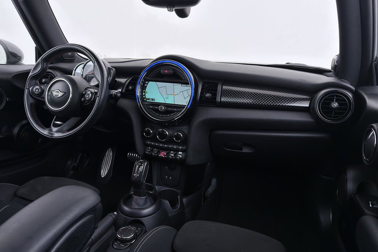 Vehicle Image 18
