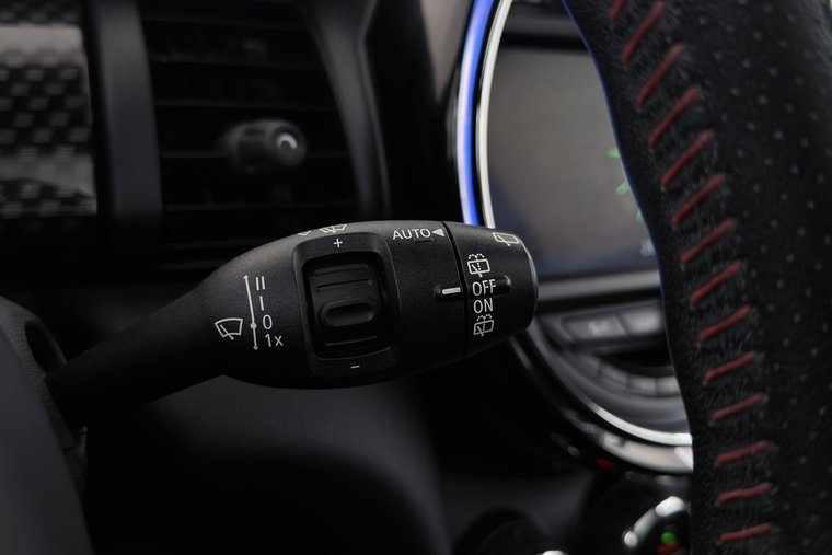 Vehicle Image 33