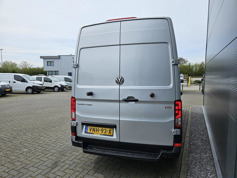 Vehicle Image 29