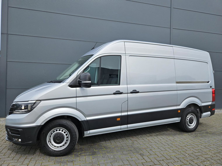 Vehicle Image 32
