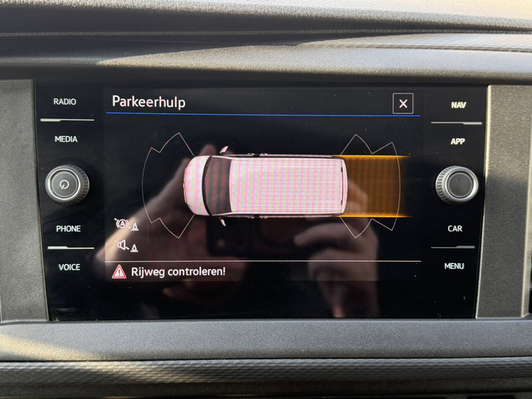 Vehicle Image 19