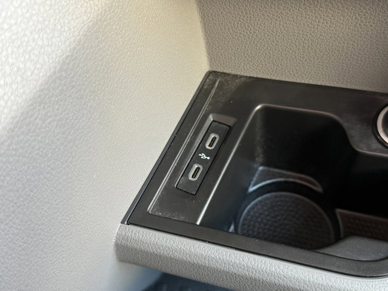 Vehicle Image 24
