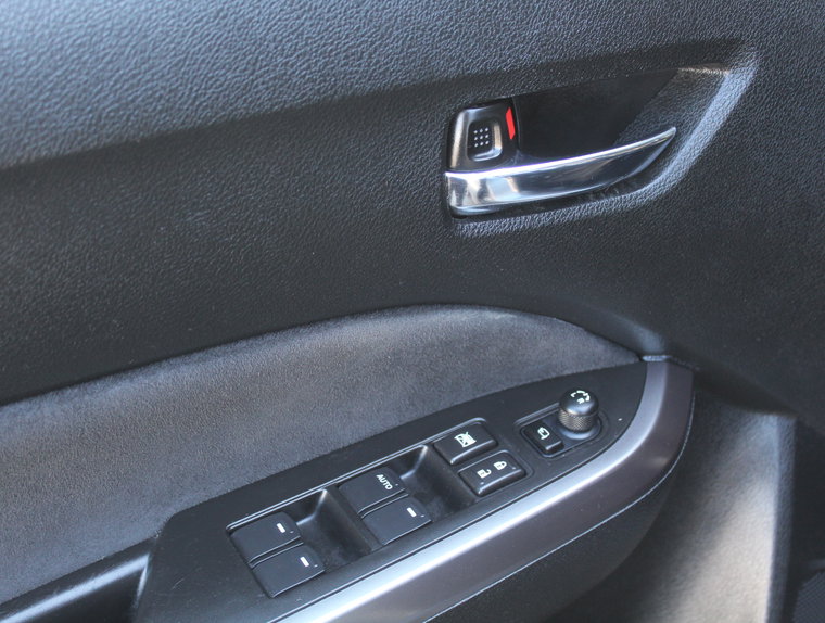 Vehicle Image 16