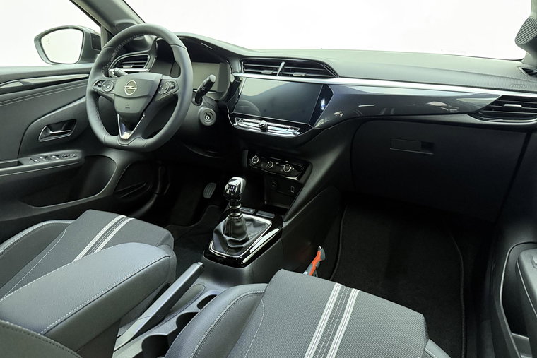 Vehicle Image 15