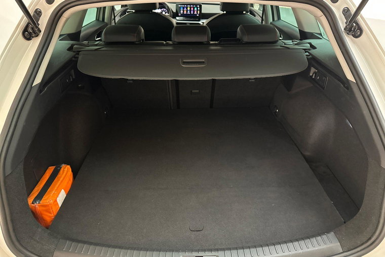 Vehicle Image 31