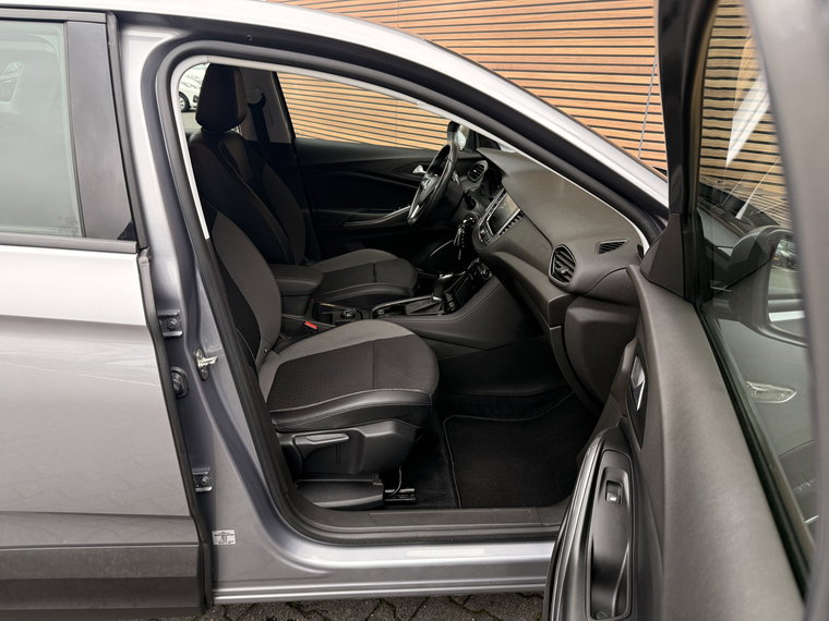 Vehicle Image 37
