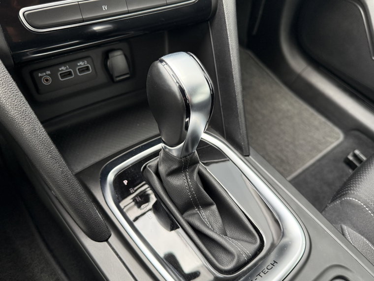 Vehicle Image 30