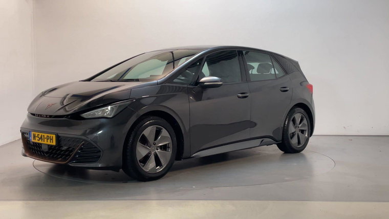 Vehicle Image 12