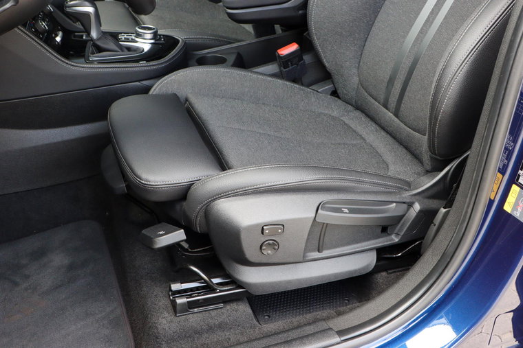 Vehicle Image 23