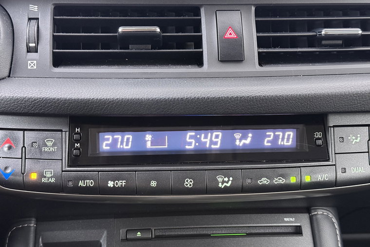 Vehicle Image 28