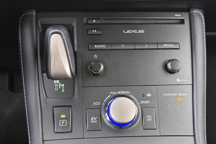Vehicle Image 29