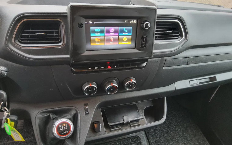 Vehicle Image 15