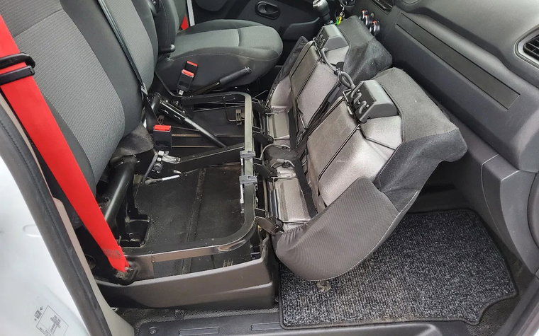 Vehicle Image 22