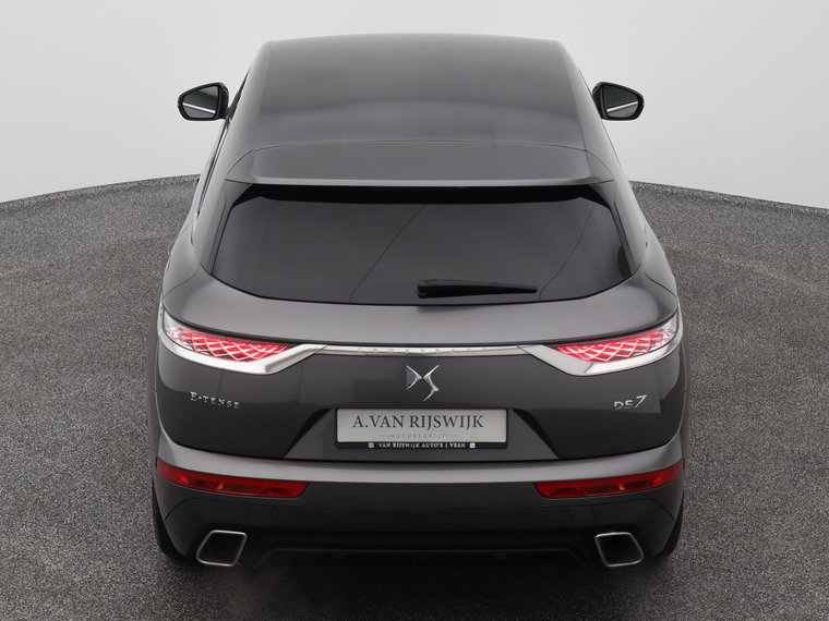 Vehicle Image 28