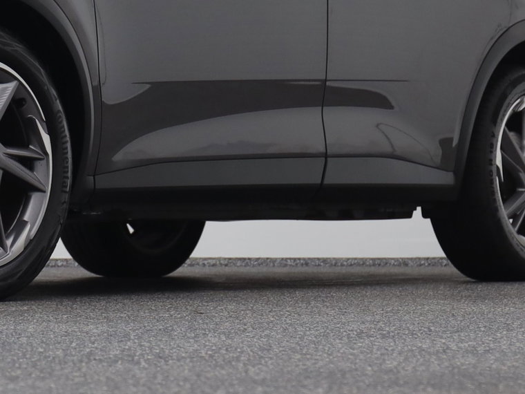 Vehicle Image 37