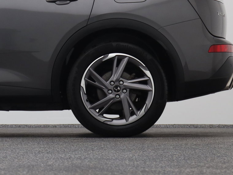 Vehicle Image 40