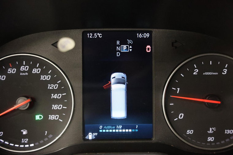 Vehicle Image 15
