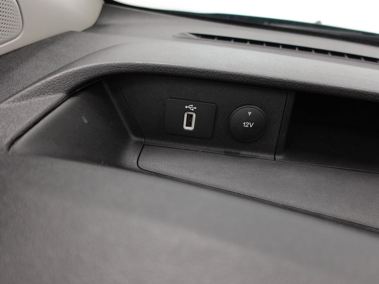 Vehicle Image 37