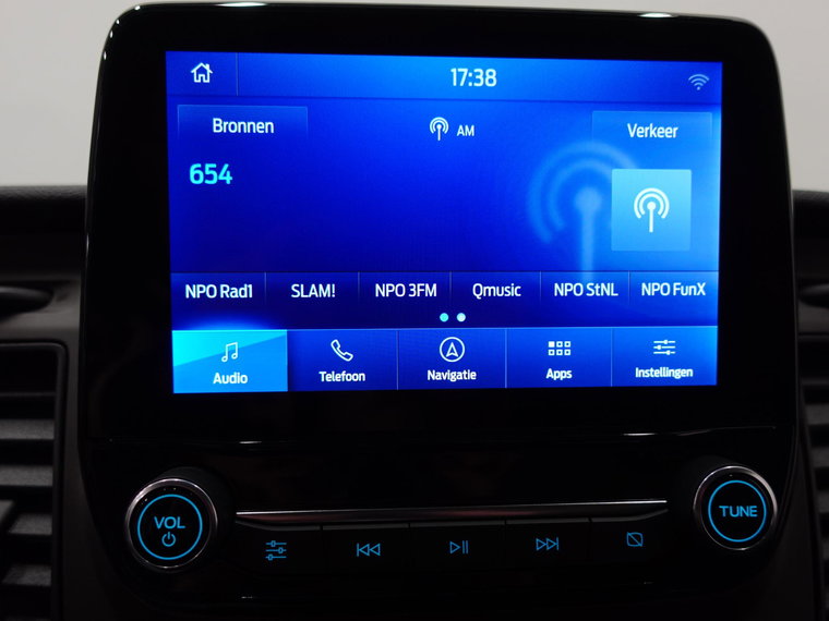 Vehicle Image 39