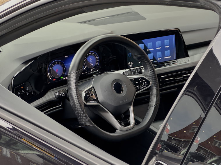Vehicle Image 30