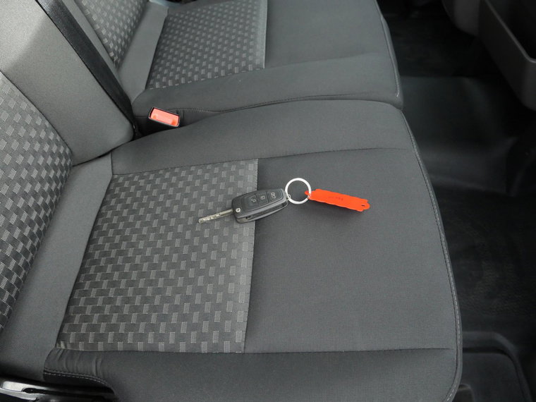 Vehicle Image 17