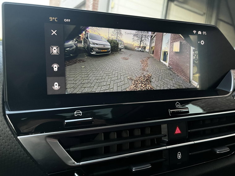 Vehicle Image 37