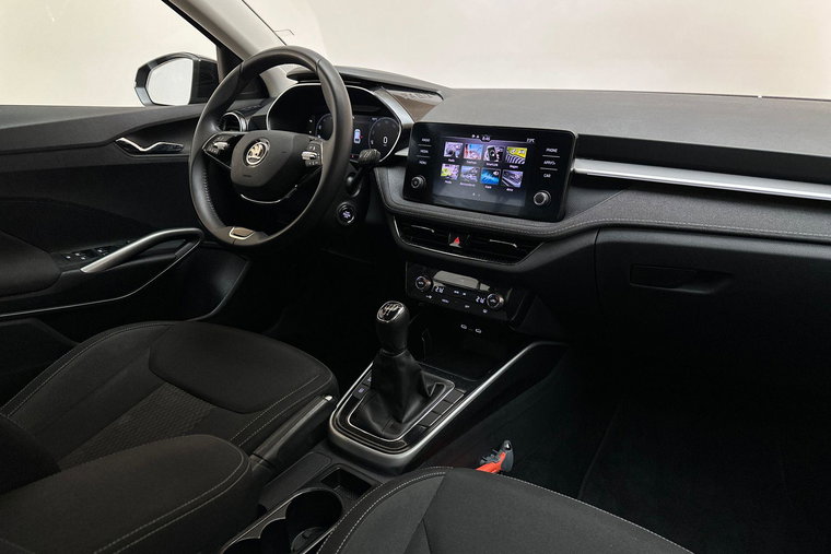 Vehicle Image 14