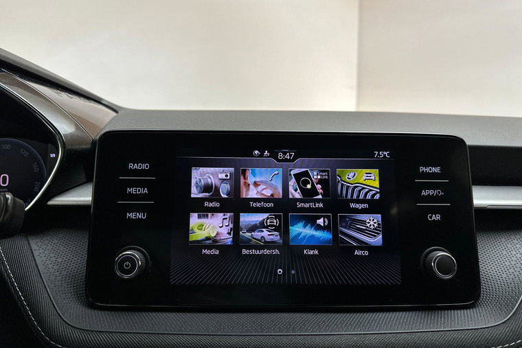 Vehicle Image 24