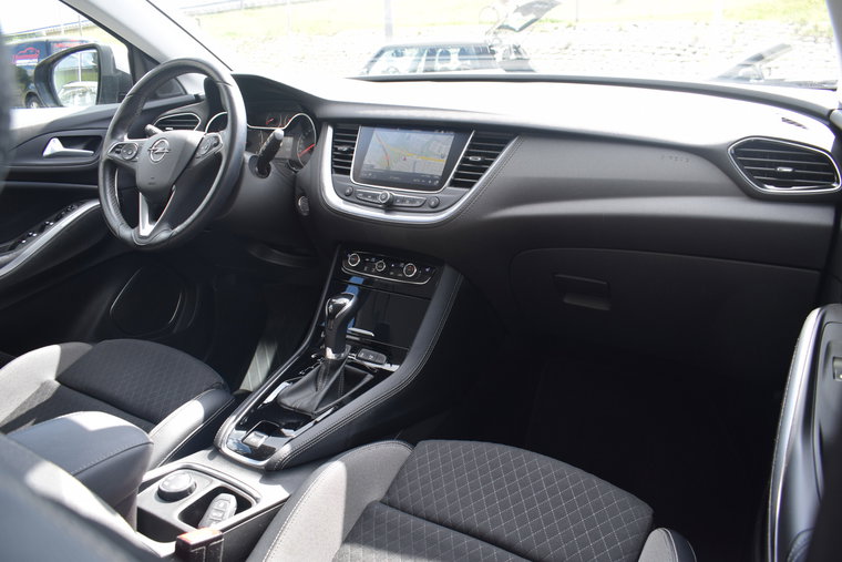 Vehicle Image 19
