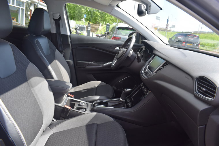 Vehicle Image 21