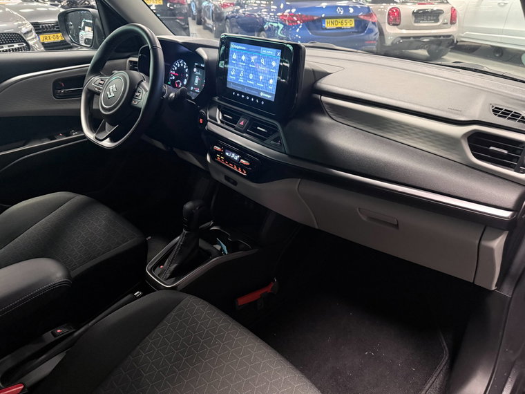 Vehicle Image 16