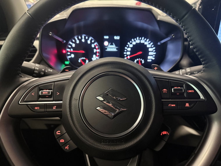 Vehicle Image 21