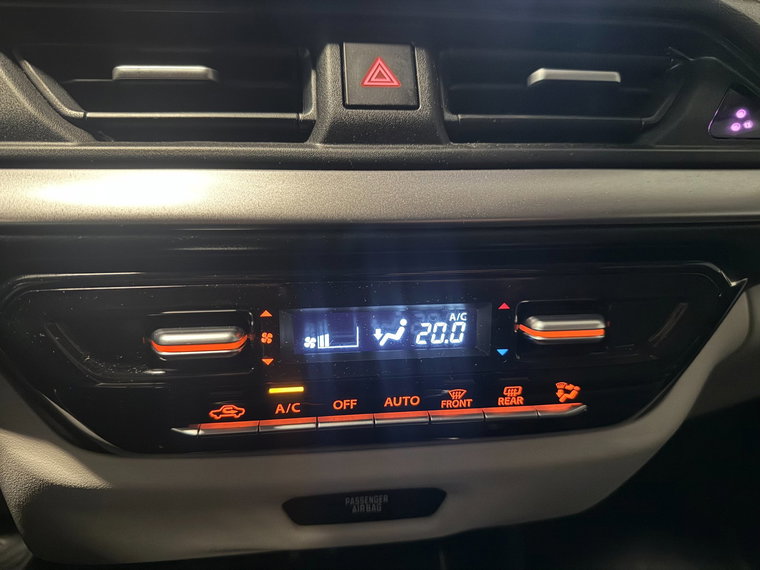 Vehicle Image 24
