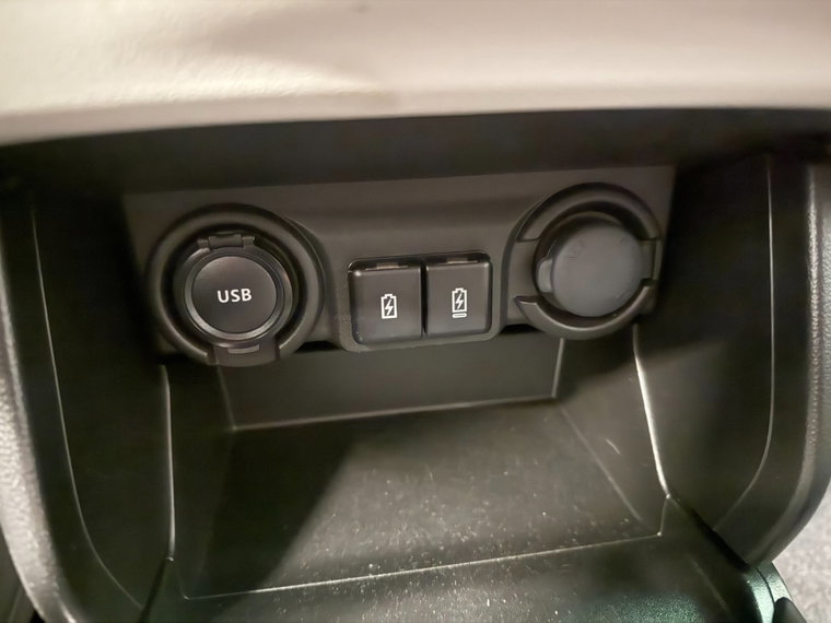 Vehicle Image 38