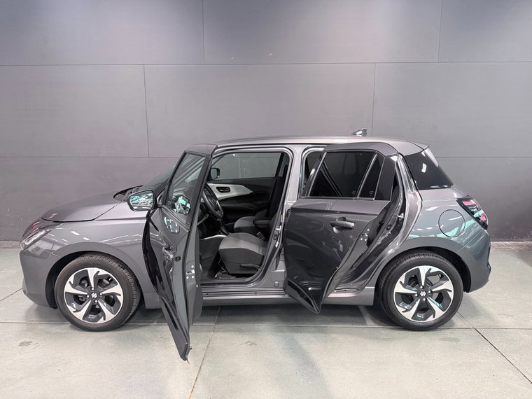 Vehicle Image 11