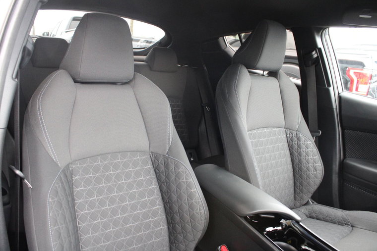 Vehicle Image 15