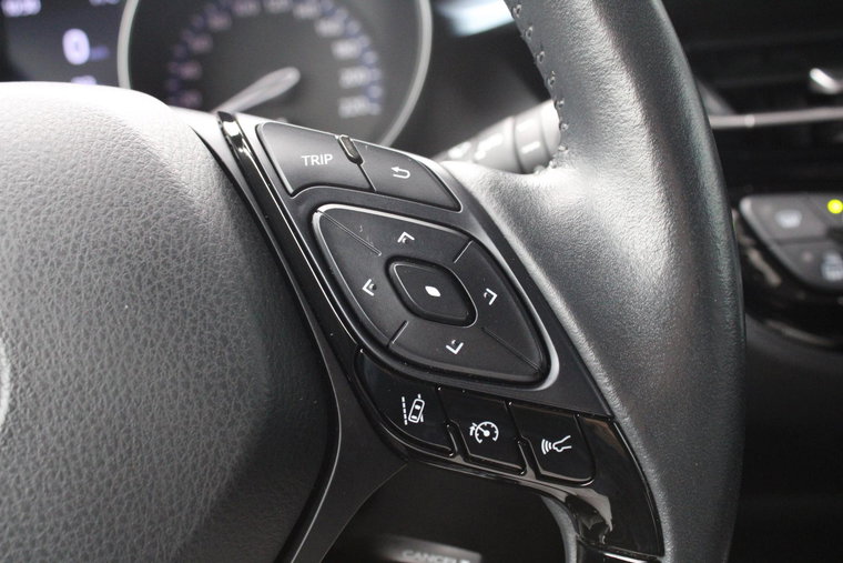 Vehicle Image 22