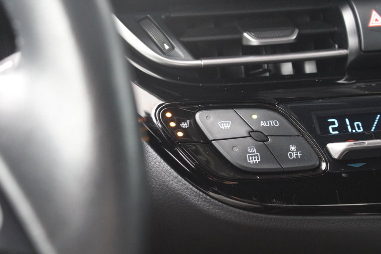 Vehicle Image 30