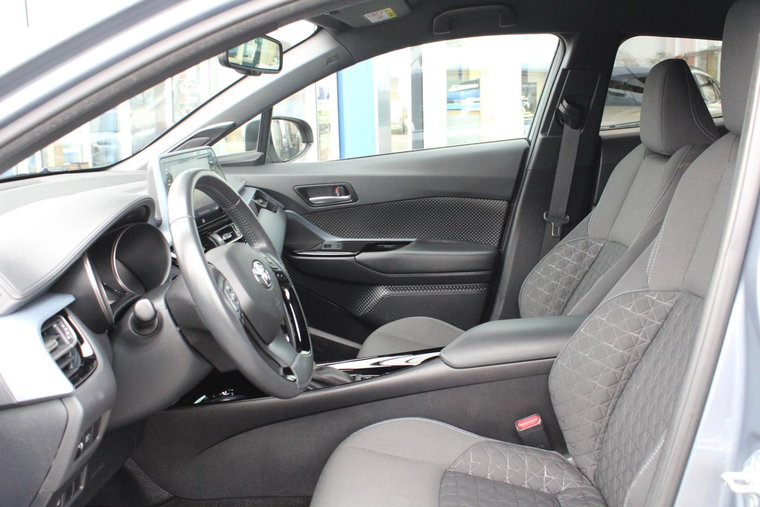 Vehicle Image 9