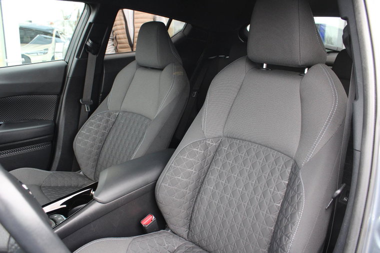 Vehicle Image 10