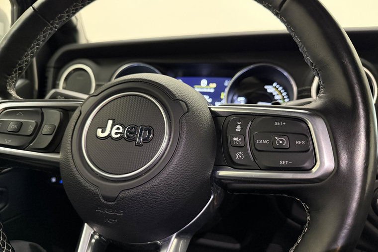 Vehicle Image 22