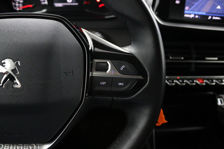 Vehicle Image 26