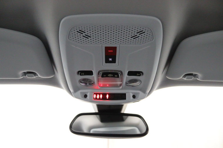Vehicle Image 37