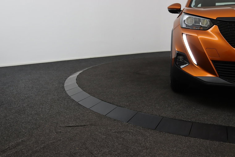 Vehicle Image 40