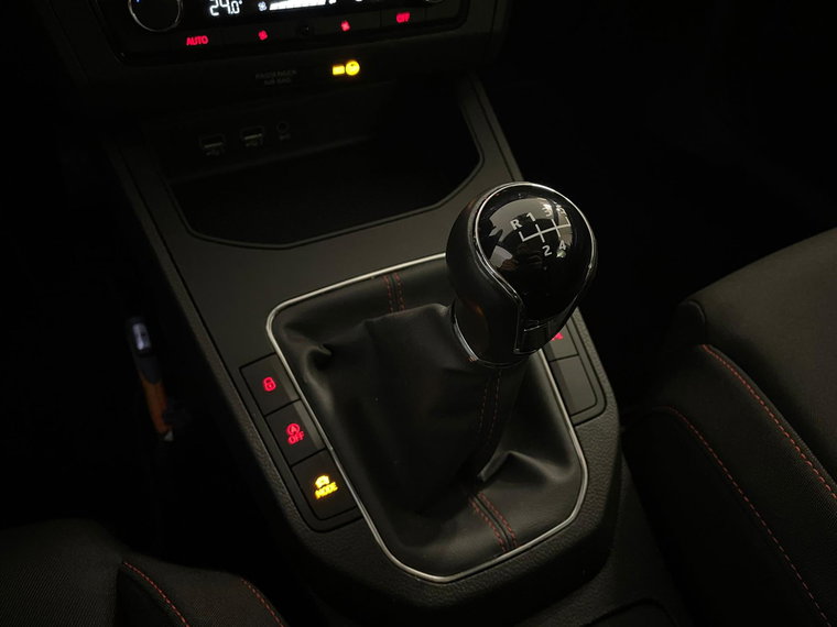 Vehicle Image 41